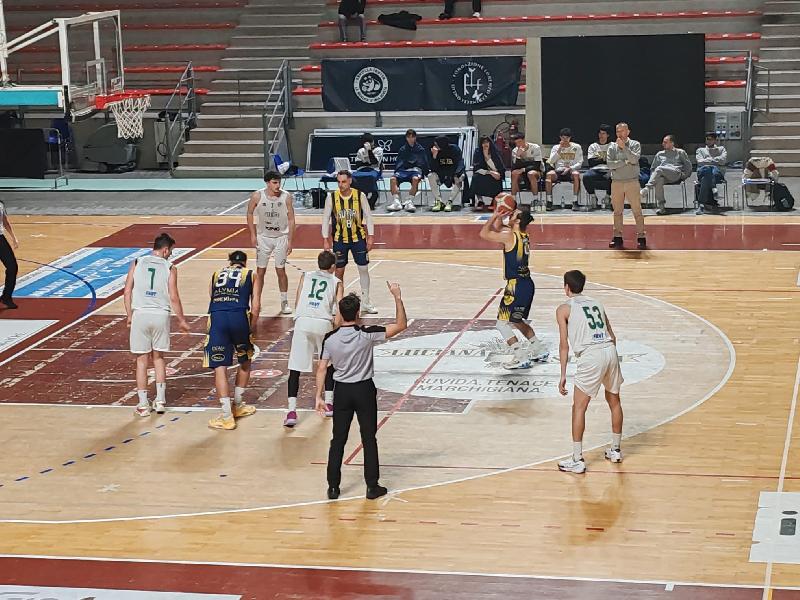 https://www.basketmarche.it/immagini_articoli/19-01-2025/sutor-montegranaro-domina-sfida-campo-stamura-ancona-600.jpg