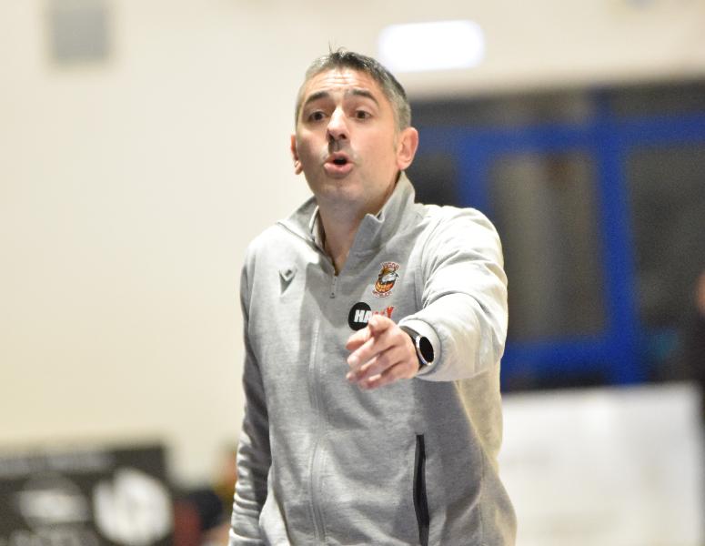 https://www.basketmarche.it/immagini_articoli/19-02-2025/vigor-matelica-giorgio-palantrani-allenatore-squadra-divisione-regionale-600.jpg