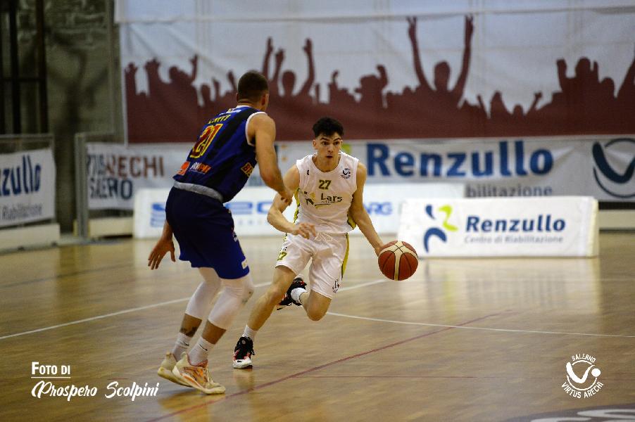 https://www.basketmarche.it/immagini_articoli/19-07-2023/ufficiale-vigor-matelica-firma-play-victor-sulina-600.jpg