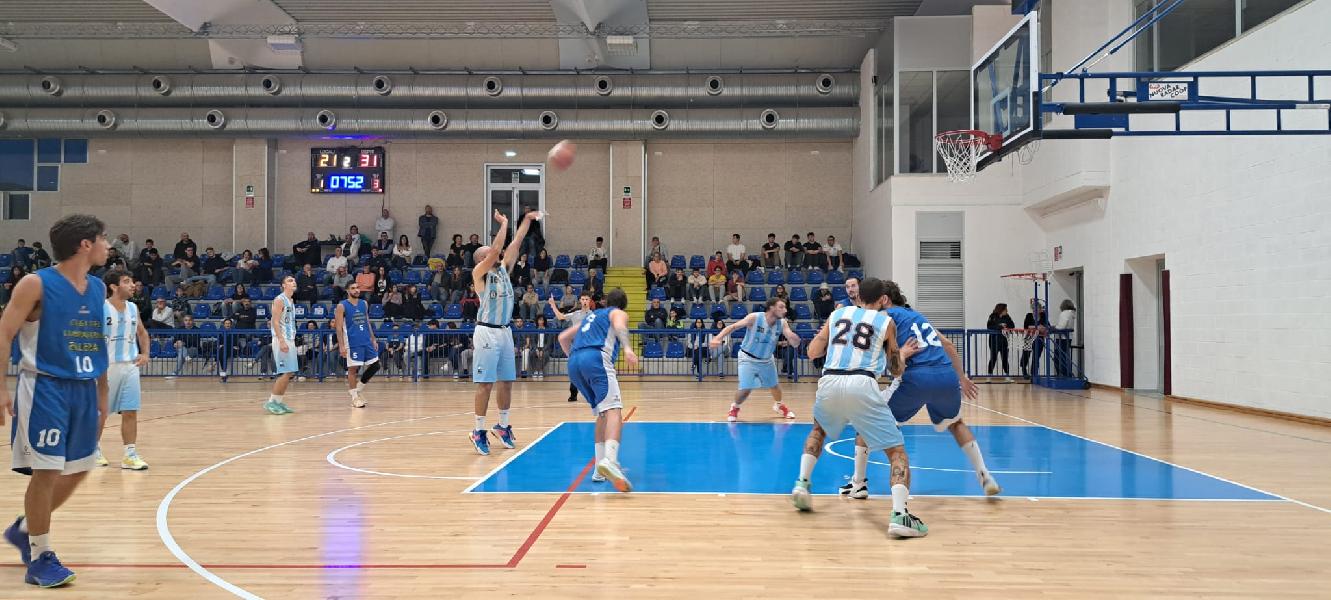 https://www.basketmarche.it/immagini_articoli/19-10-2024/pallacanestro-ellera-espugna-campo-basket-passignano-resta-imbattuta-600.jpg