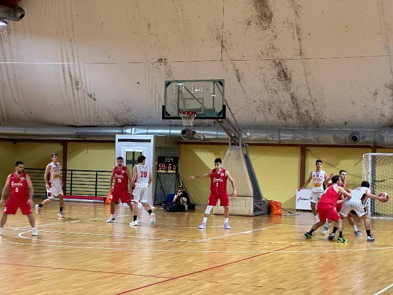 https://www.basketmarche.it/immagini_articoli/19-10-2024/rimonta-premia-pallacanestro-acqualagna-campo-vuelle-pesaro-600.jpg