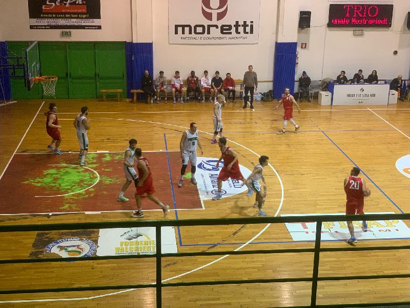 https://www.basketmarche.it/immagini_articoli/19-12-2024/pall-pedaso-coach-cappella-possiamo-ancora-migliorare-molto-fase-offensiva-600.jpg