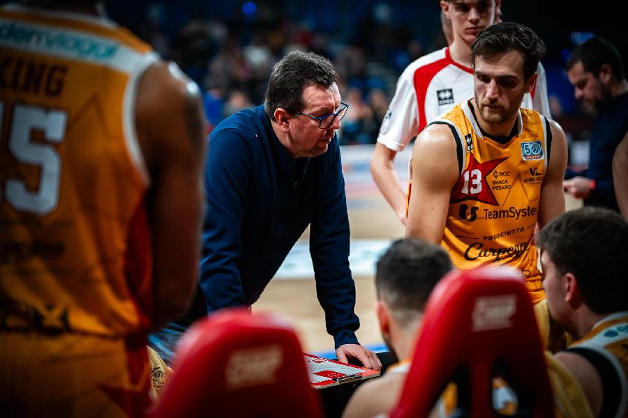 https://www.basketmarche.it/immagini_articoli/20-02-2025/pesaro-coach-leka-abbiamo-fatto-passo-avanti-formazione-salute-600.jpg