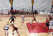 https://www.basketmarche.it/immagini_articoli/20-10-2024/basket-gualdo-vince-overtime-virtus-assisi-120.jpg