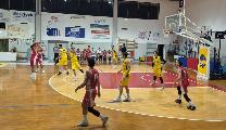 https://www.basketmarche.it/immagini_articoli/20-11-2024/pall-urbania-coach-donati-stiamo-crescendo-mentalit-questa-vittoria-dato-buone-risposte-120.jpg