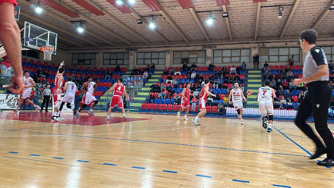 https://www.basketmarche.it/immagini_articoli/20-11-2024/vigor-matelica-segna-espugna-campo-pallacanestro-senigallia-600.jpg