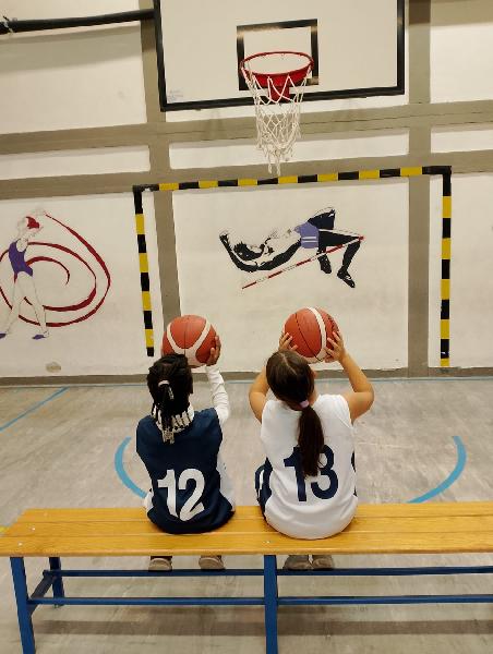 https://www.basketmarche.it/immagini_articoli/21-11-2024/foligno-basket-campo-violenza-sulle-donne-600.jpg