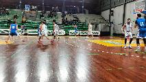 https://www.basketmarche.it/immagini_articoli/21-12-2024/pallacanestro-ellera-espugna-campo-atomika-spoleto-120.jpg