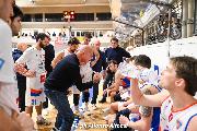 https://www.basketmarche.it/immagini_articoli/22-01-2025/attila-porto-recanati-coach-coen-stiamo-godendo-grande-inaspettato-risultato-dobbiamo-sentire-appagati-120.jpg