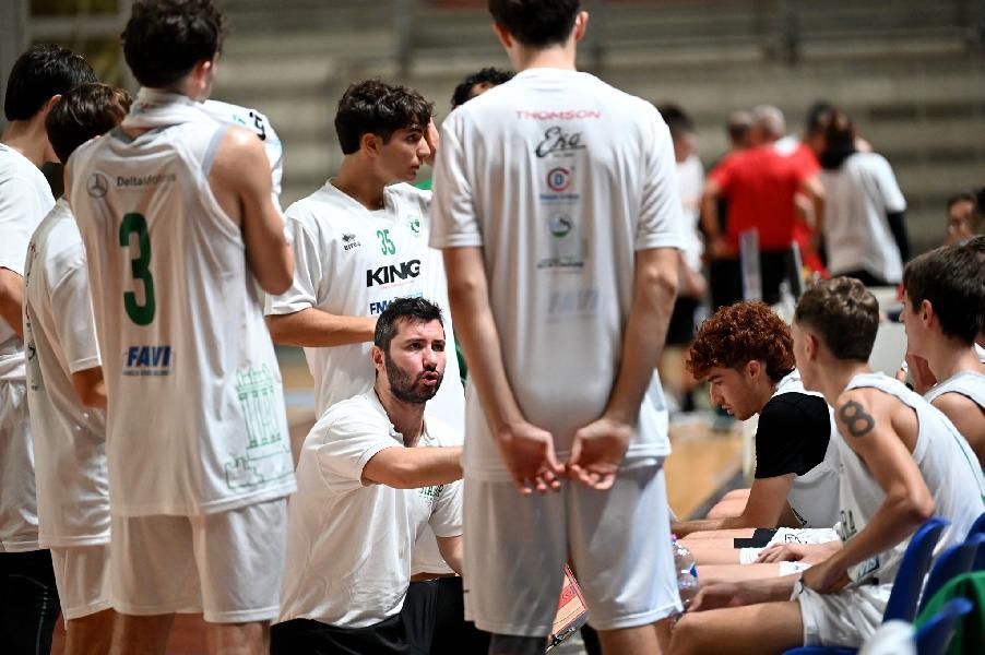 https://www.basketmarche.it/immagini_articoli/22-01-2025/stamura-coach-florio-risultato-premia-percorso-crescita-ragazzi-procedendo-giusto-600.jpg