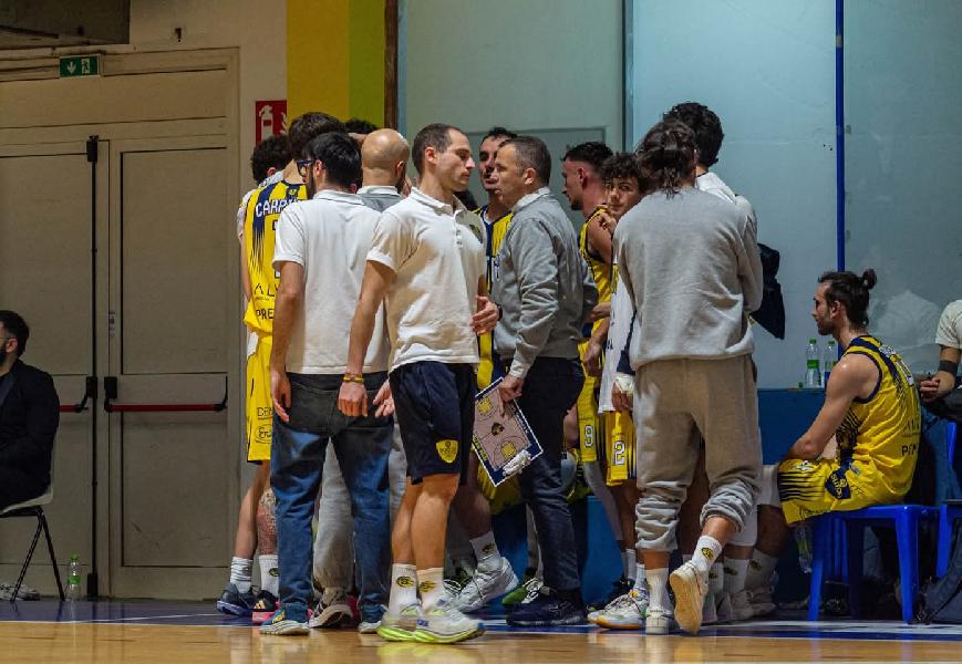 https://www.basketmarche.it/immagini_articoli/22-02-2025/basket-santarcangelo-supera-senza-problemi-sutor-montegranaro-600.jpg