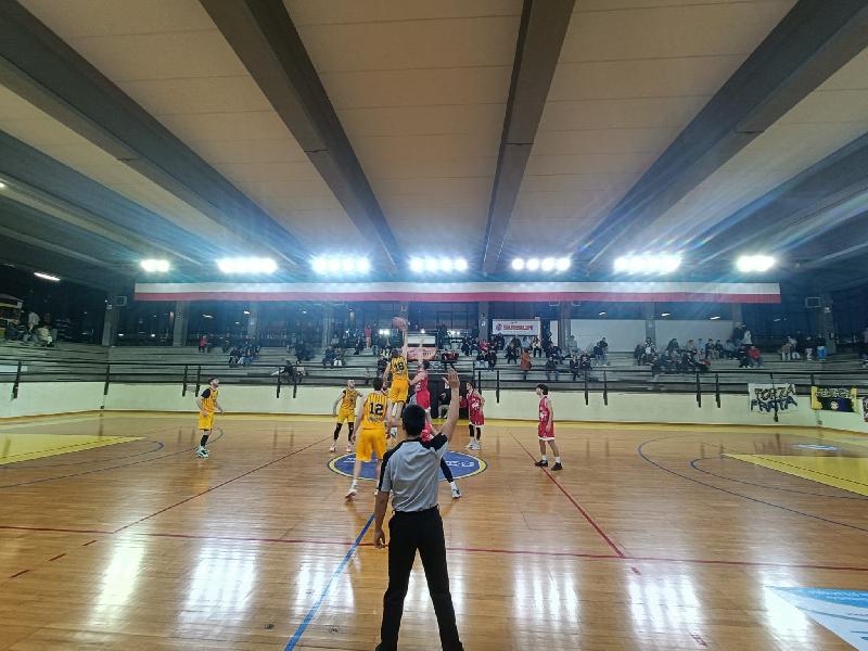 https://www.basketmarche.it/immagini_articoli/22-02-2025/virtus-bastia-espugna-campo-fratta-umbertide-continua-correre-600.jpg