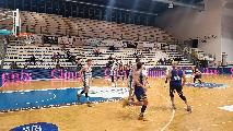 https://www.basketmarche.it/immagini_articoli/22-12-2024/loreto-pesaro-paga-brutto-quarto-mani-vuote-roseto-120.jpg