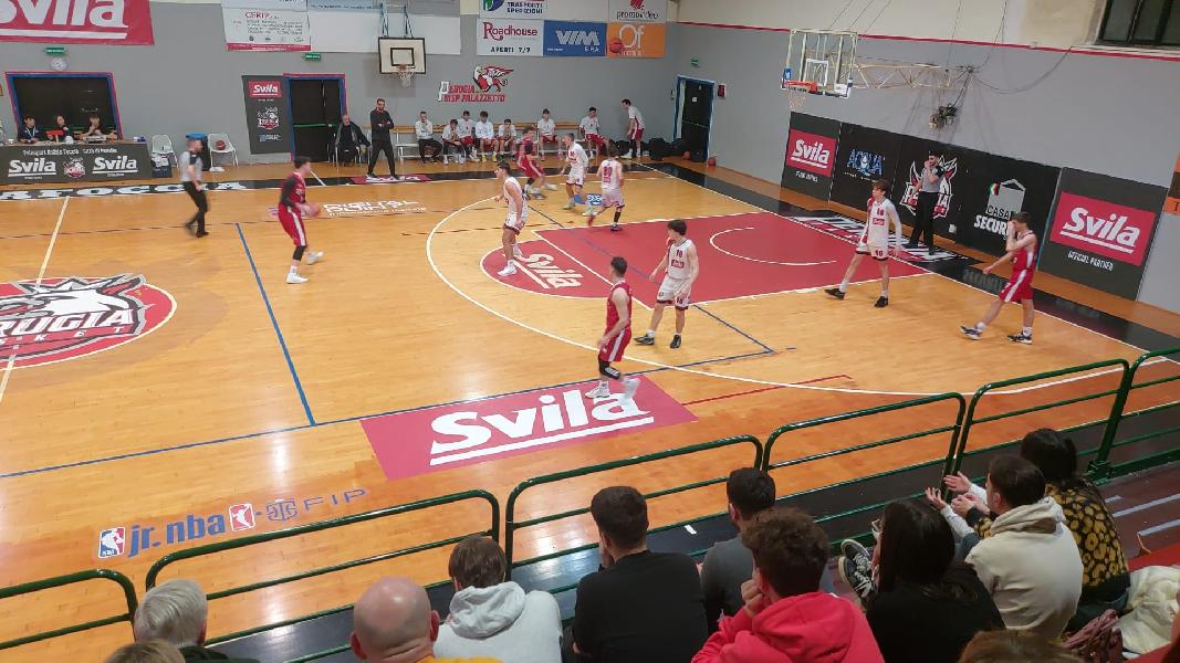 https://www.basketmarche.it/immagini_articoli/24-01-2025/uisp-palazzetto-perugia-scappa-quarto-doma-nestor-marsciano-600.jpg