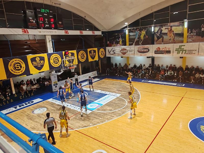 https://www.basketmarche.it/immagini_articoli/24-11-2024/bartoli-mechanics-espugna-campo-sutor-montegranaro-600.jpg