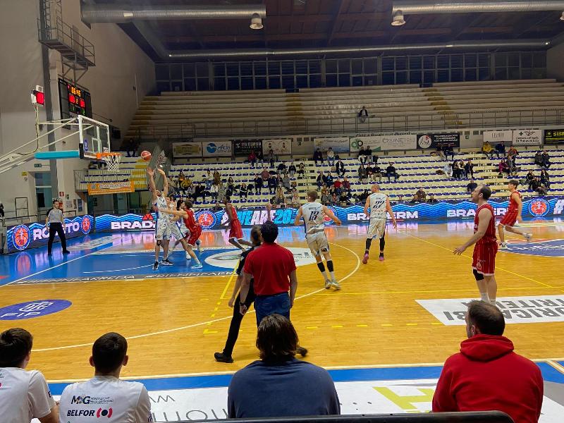 https://www.basketmarche.it/immagini_articoli/24-11-2024/overtime-regala-punti-pallacanestro-senigallia-quel-roseto-600.jpg