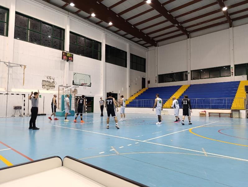 https://www.basketmarche.it/immagini_articoli/24-12-2024/basket-macerata-vince-posticipo-campo-union-fortitudo-grottammare-600.jpg