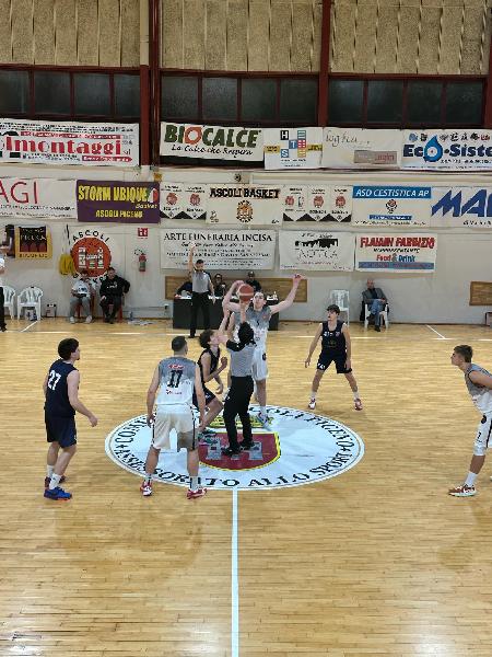 https://www.basketmarche.it/immagini_articoli/25-01-2025/ascoli-basket-tocca-quota-ritrova-vittoria-sporting-pselpidio-basket-600.jpg