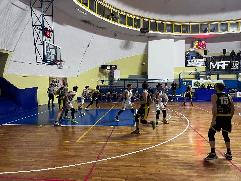 https://www.basketmarche.it/immagini_articoli/25-01-2025/basket-terni-domina-derny-interamna-600.jpg