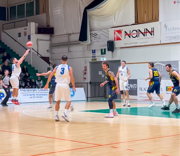 https://www.basketmarche.it/immagini_articoli/25-11-2024/porto-sant-elpidio-basket-vince-convince-guelfo-basket-600.jpg