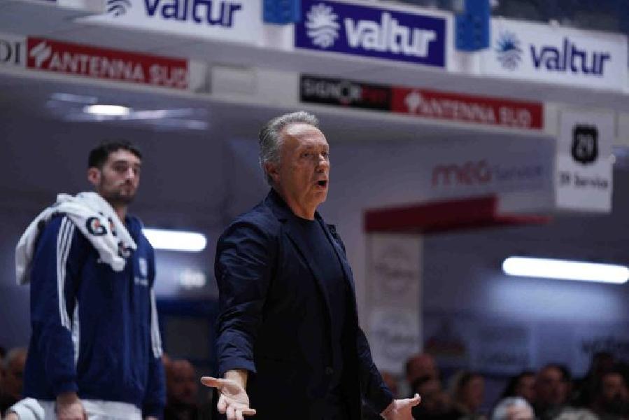 https://www.basketmarche.it/immagini_articoli/25-11-2024/valtur-brindisi-coach-bucchi-vittoria-fiducia-continuit-abbiamo-preso-ritmo-giusto-600.jpg