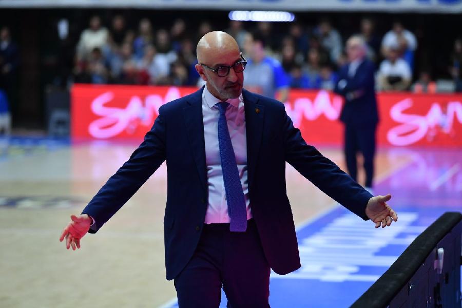 https://www.basketmarche.it/immagini_articoli/26-01-2025/treviso-basket-coach-vitucci-abbiamo-fatto-passo-indietro-evidente-sono-primo-responsabile-600.jpg