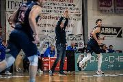 https://www.basketmarche.it/immagini_articoli/27-12-2024/janus-coach-niccolai-chiusi-senza-energia-trasmessa-nostri-tifosi-dovremo-superare-nostri-limiti-120.jpg