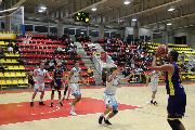 https://www.basketmarche.it/immagini_articoli/28-10-2024/loreto-pesaro-sorridere-campo-olimpa-castello-2010-120.jpg