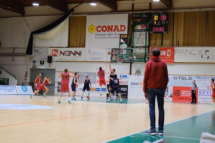 https://www.basketmarche.it/immagini_articoli/29-11-2024/basket-macerata-espugna-nettamente-campo-sporting-porto-sant-elpidio-600.jpg