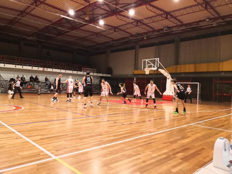 https://www.basketmarche.it/immagini_articoli/30-11-2024/valerio-amoroso-trascina-88ers-civitanova-vittoria-campo-basket-tolentino-600.jpg